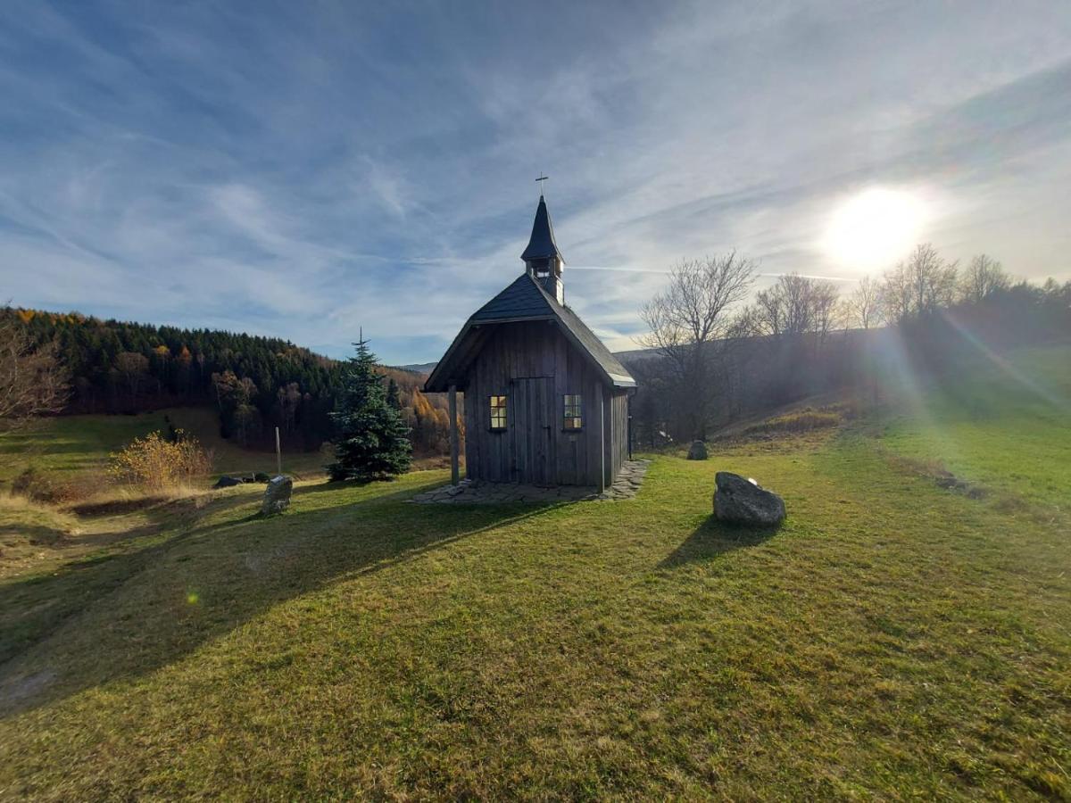 Ferienhaus Erzgebirge "An Der Trebe" Mit Kamin Und Sauna Нойгаузен Екстер'єр фото